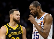 开云体育在线-勇士球员接受特殊治疗备战对决