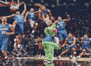 开云体育官网-跨越太平洋的逆袭，辽宁男篮力克马刺，欧文回家之战献完美演出