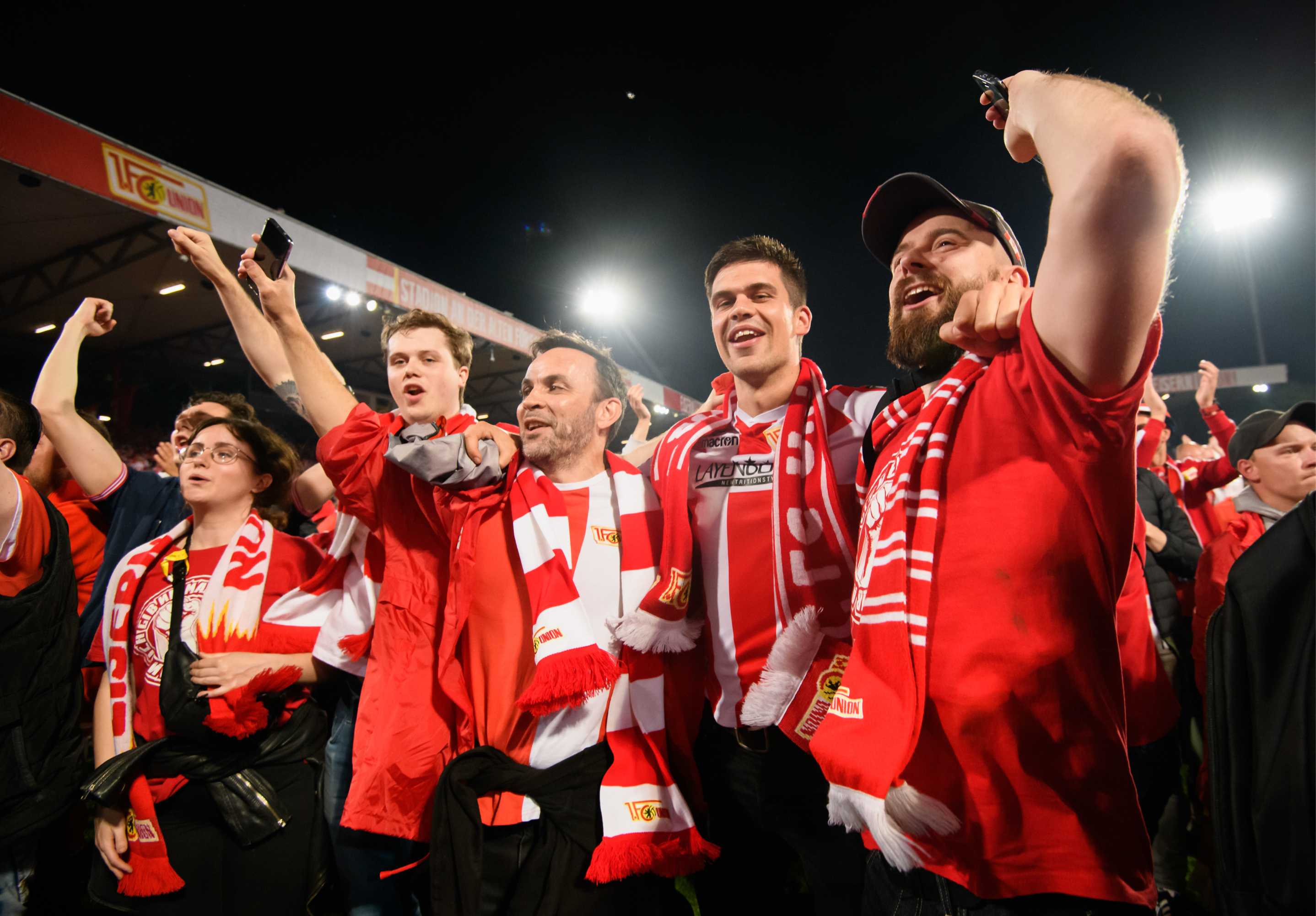 柏林联邦与奥格斯堡展开激烈对抗 柏林联邦与奥格斯堡展开激烈对抗