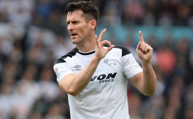 伯明翰城坐镇主场大胜，提升保级前景