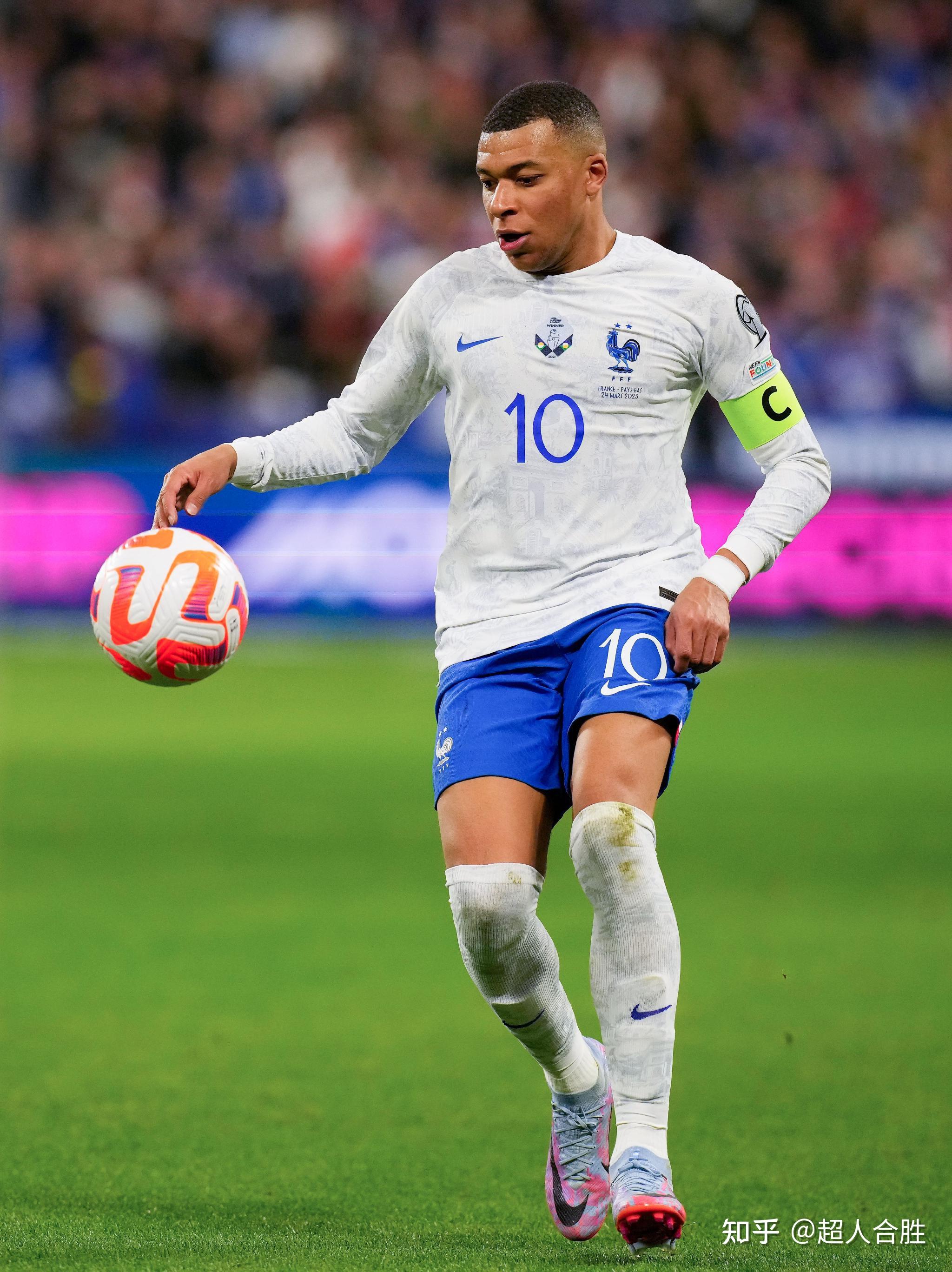 法国球员在比赛中赢得了胜利的机会
