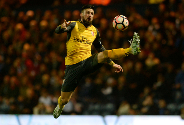 包含斯旺西城客场获胜，取得三分的词条