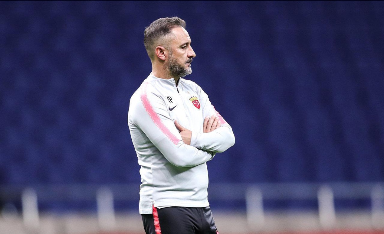 球场上的风云变幻,胜负悬殊 球场上的风云变幻,胜负悬殊