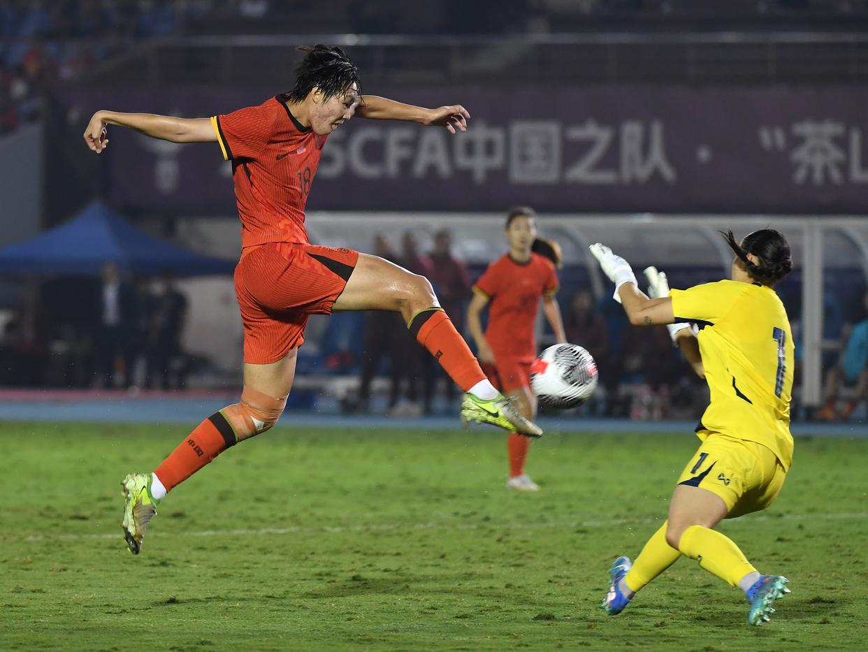 世界杯女足赛事中，中国代表队斩获佳绩