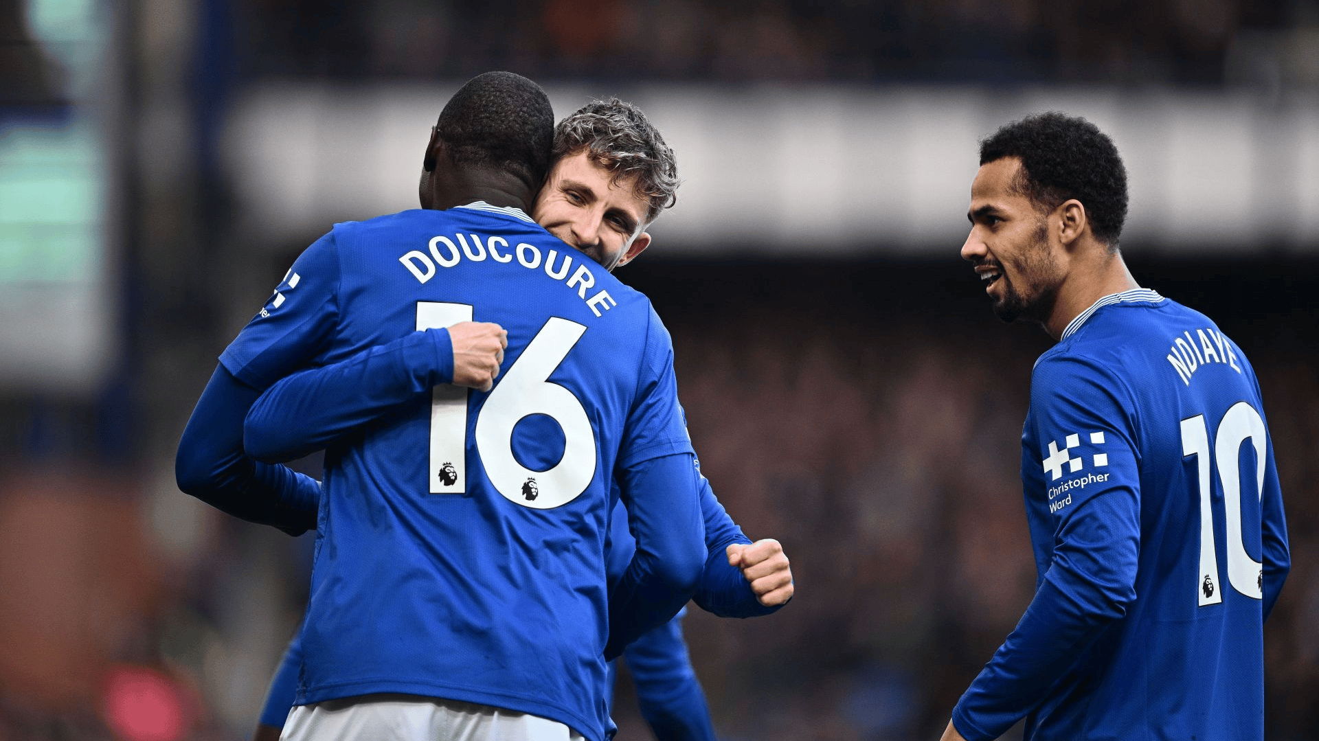 欧洲杯迎来宿敌之战,恩怨再续 欧洲杯迎来宿敌之战,恩怨再续