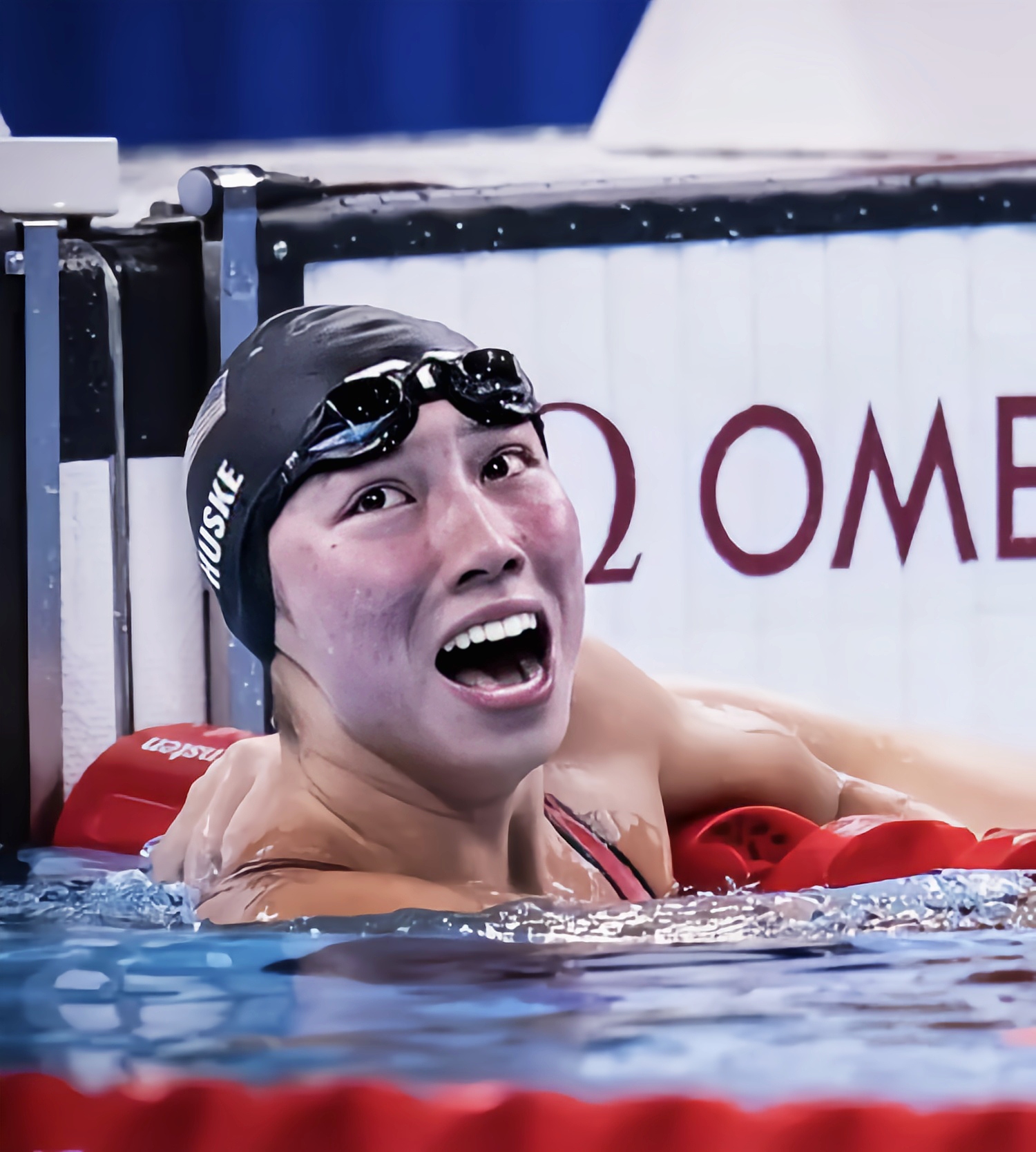 加拿大游泳选手在蛙泳比赛中突破个人记录