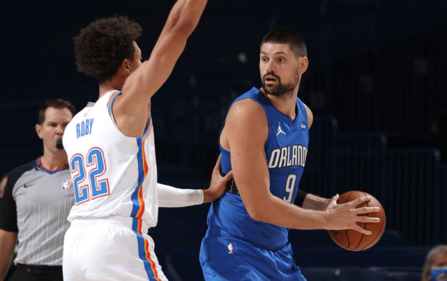 雷霆鏖战上海队，武切维奇统治全场