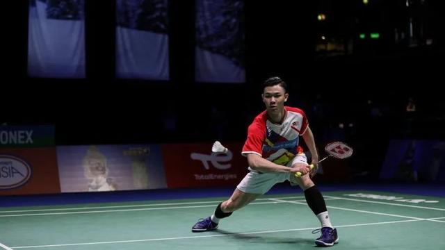 印尼队横扫泰国队,李梓嘉刷新纪录 印尼队横扫泰国队,李梓嘉刷新纪录