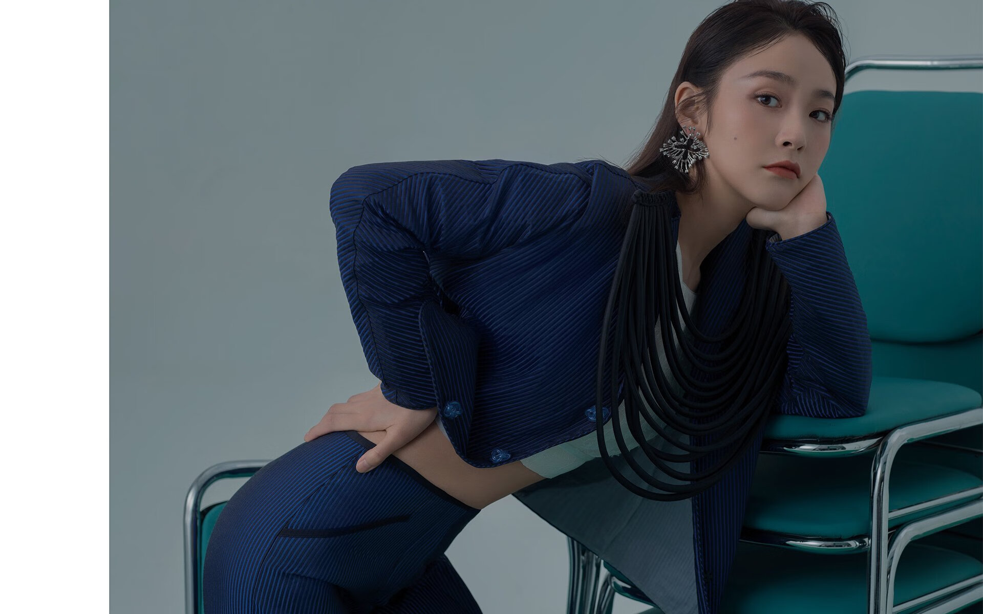 历史的回响，从喀麦隆打破铁幕到莱万征服舞台